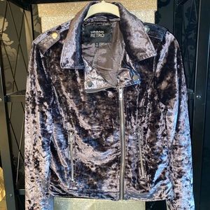 🦋Urban Retro🦋 Purple Velour Jacket.
